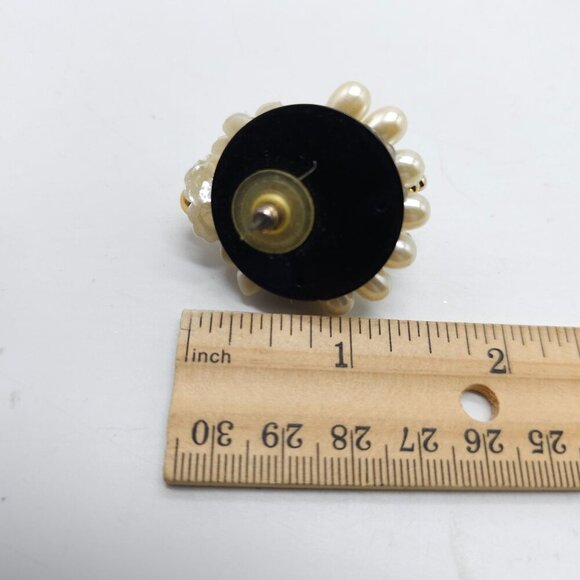 Vintage Faux Pearl Gold Floral Cluster 1980s Post Earrings - Picture 4 of 4